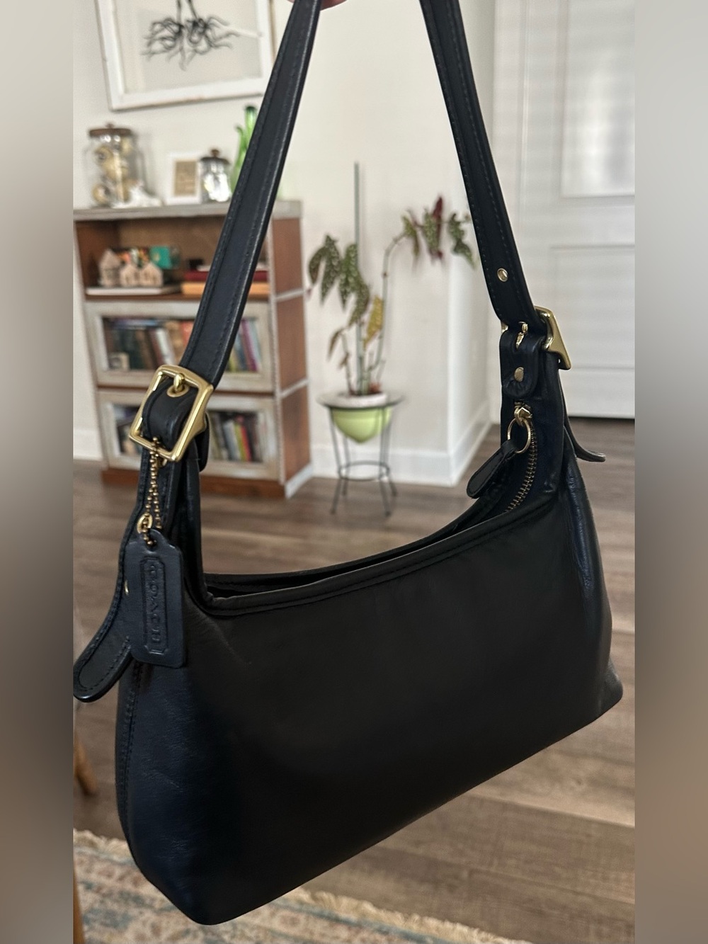 Vintage Coach Legacy Small Hobo Bag Black Leather Brass Hardware Shoulder Bag Y2 - Picture 9 of 13